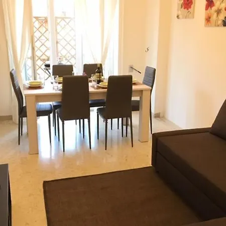 Relax Vatican شقة *